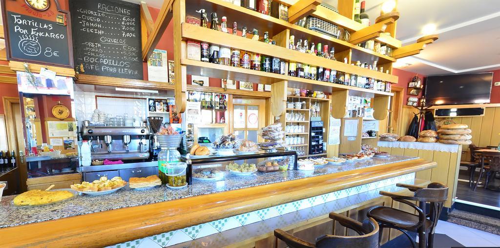Hostal Bar Stop Velilla del Rio Carrion Exterior foto