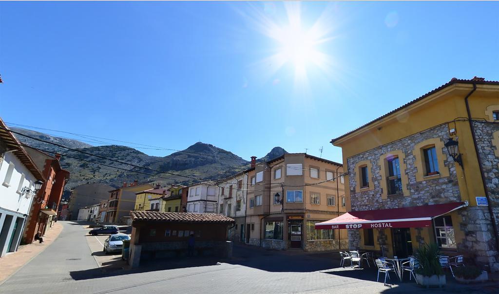 Hostal Bar Stop Velilla del Rio Carrion Exterior foto