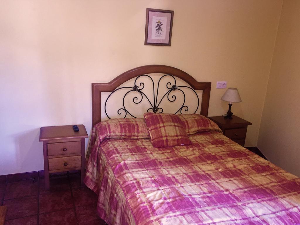Hostal Bar Stop Velilla del Rio Carrion Exterior foto